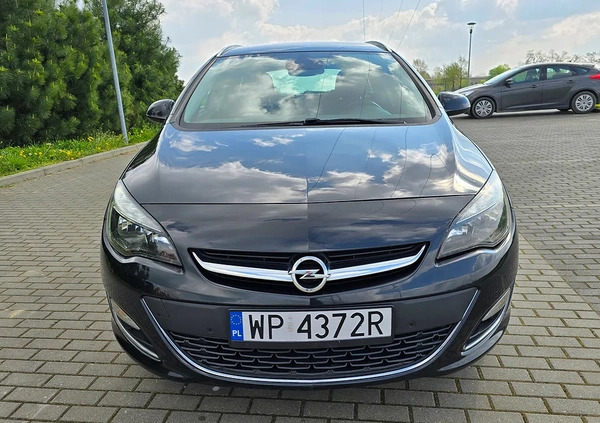 Opel Astra cena 29900 przebieg: 151000, rok produkcji 2014 z Płock małe 497